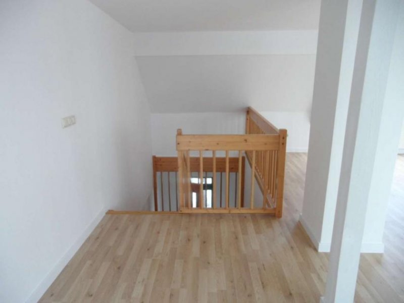 Zwickau Schöne 3-Raum-Maisonette-WE, sehr geräumig, mit Balkon und Loggia Wohnung mieten