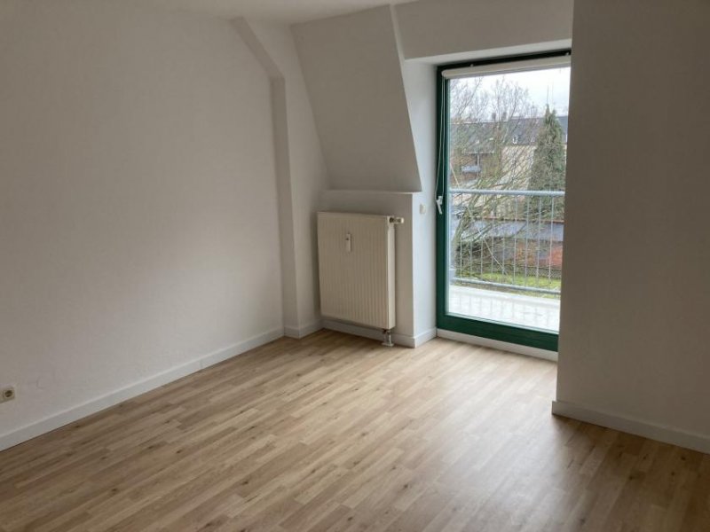 Zwickau Schöne 3-Raum-Maisonette-WE mit Balkon und Terrasse! Wohnung mieten