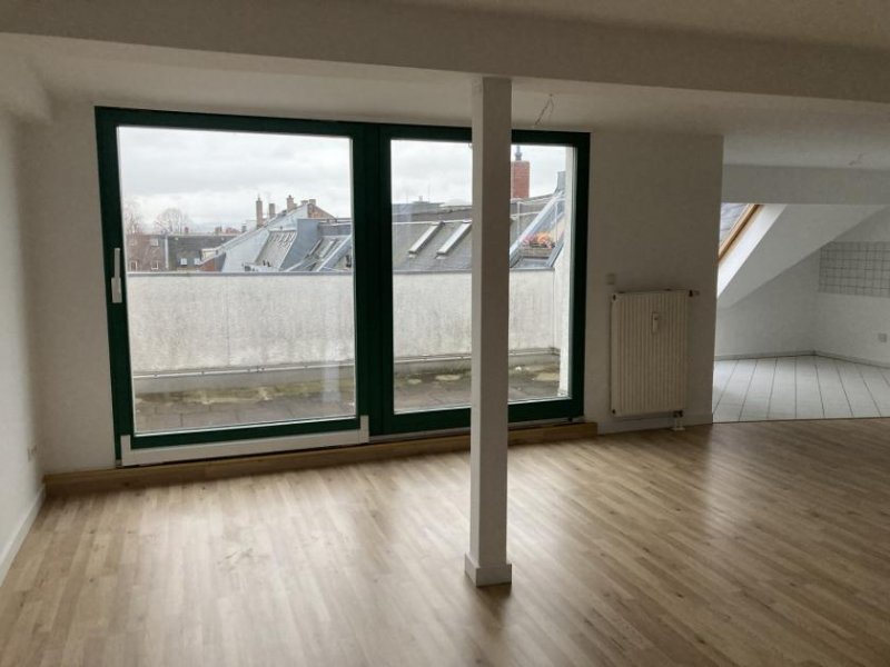 Zwickau Schöne 3-Raum-Maisonette-WE mit Balkon und Terrasse! Wohnung mieten