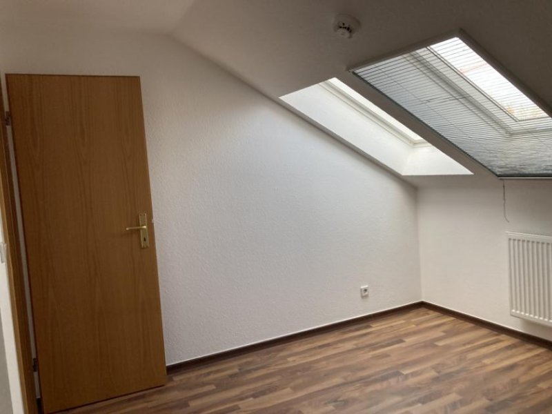 Zwickau Zentrumsnahe 3-Raumwohnung mit goßer Dachterrasse und Stellplatz! Wohnung mieten