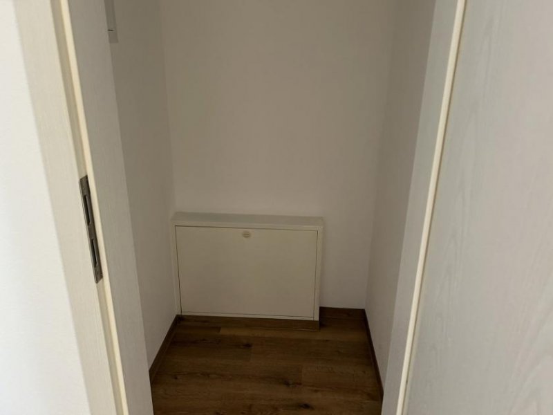 Zwickau 3-Raumwhg. mit kleinem Balkon und TG-Stellplatz in exclusiver Randlage in Zwickau-Weißenborn! Wohnung mieten