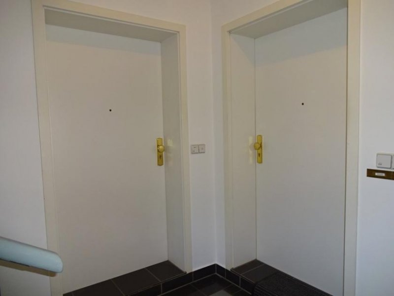 Zwickau Ab 01.03.26!!!Schöne 2-Raum-Wohnung in Kulturdenkmal! 1. DG, Bad mit Wanne, offener Kochbereich und Balkon Wohnung mieten