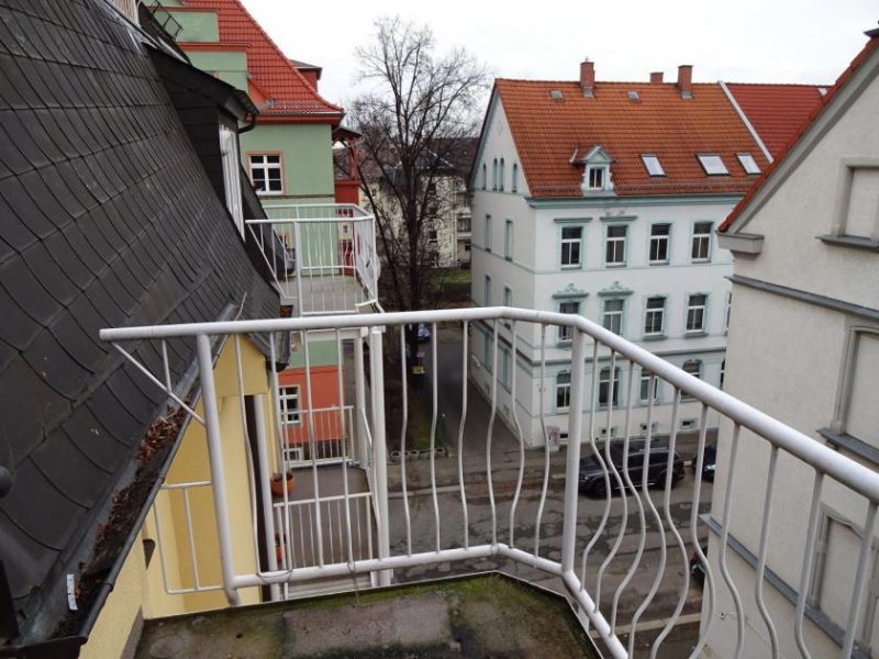 Zwickau Ab 01.03.26!!!Schöne 2-Raum-Wohnung in Kulturdenkmal! 1. DG, Bad mit Wanne, offener Kochbereich und Balkon Wohnung mieten