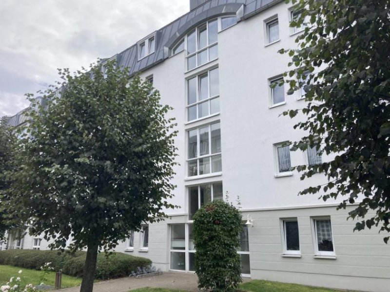 Zwickau Ab 01.08.26! 1-Raum WE mit Balkon, Einbauküche und Tiefgaragenstellplatz in ruhiger Seitenstraße Wohnung mieten