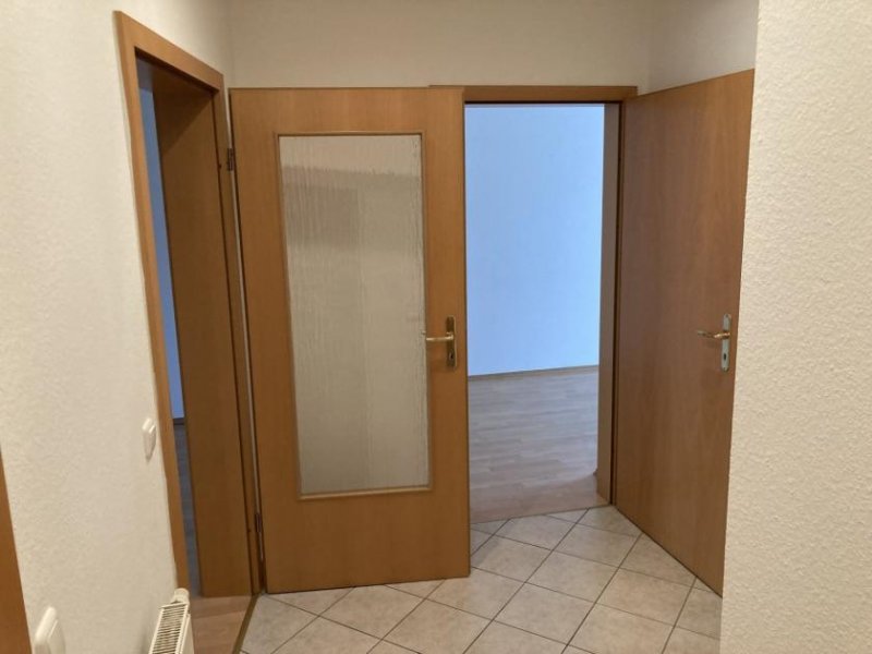 Zwickau Ab 01.08.26! Schöne 1-Raumwohnung mit Balkon, Wanne, attraktive Lage, Nähe Muldenpromenade! Wohnung mieten