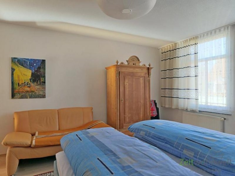 Zwickau (EF0718_M) Zwickau: Pölbitz, möblierte 2-Zimmer-Wohnung mit Balkon in ruhiger, zentrumsnaher Seitenstraße, Service mgl.