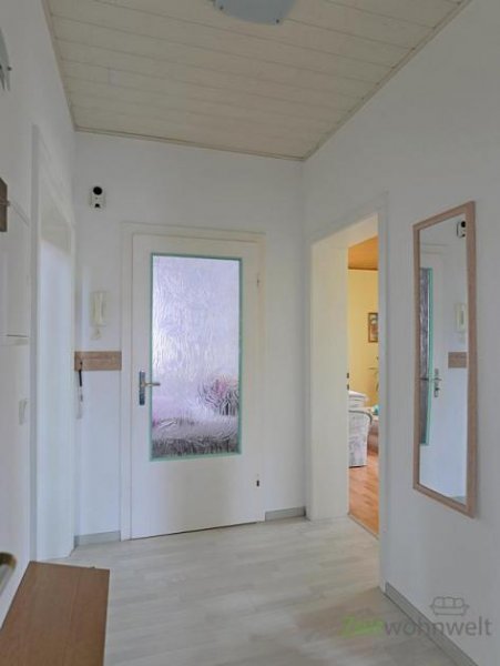 Zwickau (EF0750_M) Zwickau: Crossen, ruhiges Wohnhaus mit Garten, neu renovierte und neu möblierte 2-Zimmer-Wohnung, WLAN Wohnung