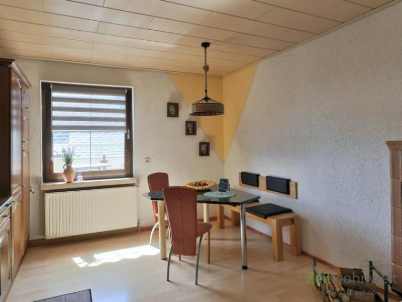 Zwickau (EF1151_M) Zwickau: Weißenborn, möblierte Wohnung mit Balkon in gepflegtem Wohnhaus mit Garten Wohnung mieten