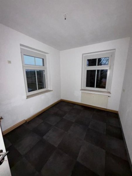 Zwickau Gemütliche 3-Zimmer mit Laminat, Dusche und Stellplatz in ruhiger Lage! Wohnung mieten