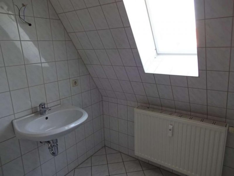 Zwickau Großes Dachgeschoss-Apartment in Pölbitz mit Einbauküche und Stellplatz! Wohnung mieten