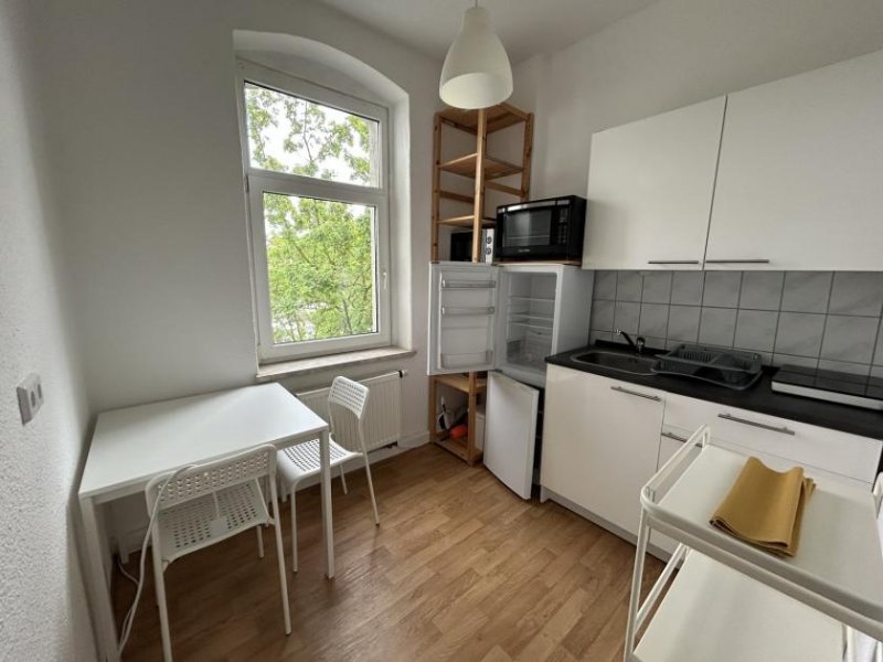 Zwickau Möblierte 2-Raumwhg. mit Einbauküche in guter Lage! Wohnung mieten