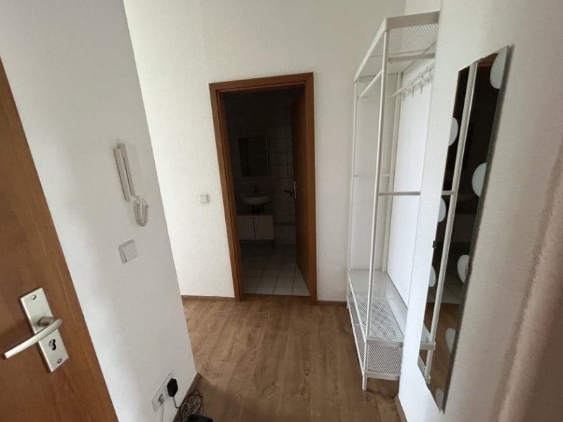 Zwickau Möblierte 2-Raumwhg. mit Einbauküche in guter Lage! Wohnung mieten