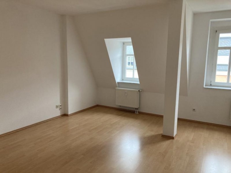 Zwickau Schöne 2-Raum-Maisonettewhg. mit Balkon, EBK und Stellpl.! Wohnung mieten