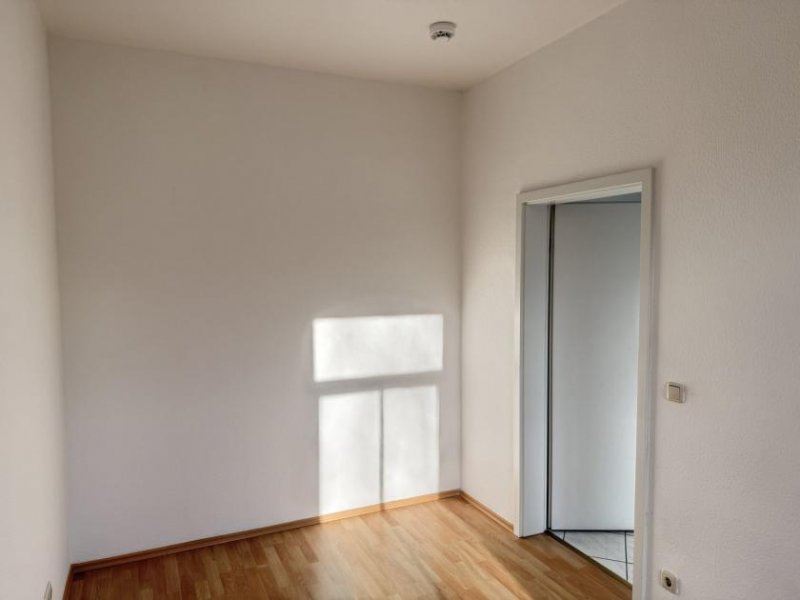 Zwickau Zentrumsnahe 2-Raumwohnung mit Balkon! Wohnung mieten