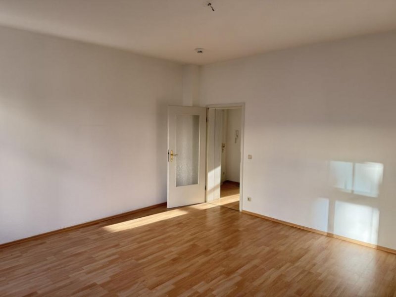 Zwickau Zentrumsnahe 2-Raumwohnung mit Balkon! Wohnung mieten