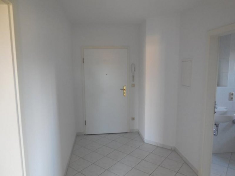 Zwickau Ab 01.04.26!! Attraktive Single-Wohnung in Marienthal nähe Krankenhaus, Balkon, Laminat Wohnung mieten