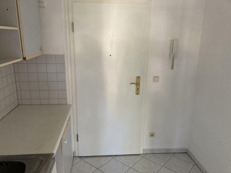 Zwickau Ab 1.11.! Attraktive 1-Raumwohnung mit Tageslichtbad in Marienthal! Nähe HBK! Wohnung mieten