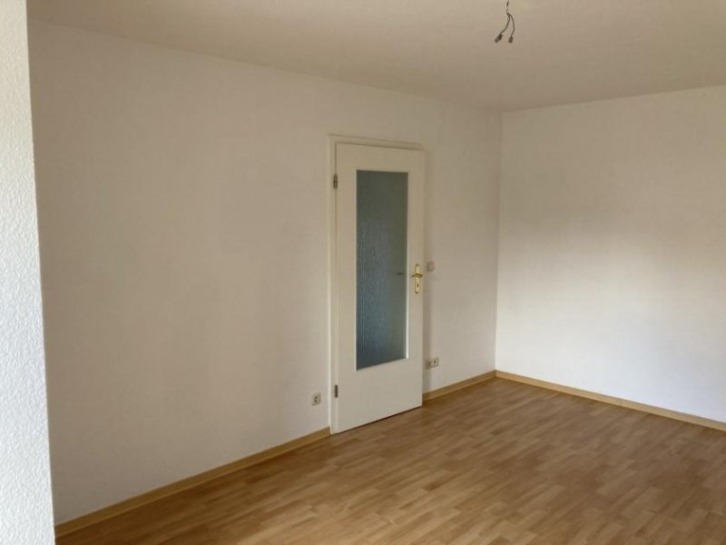 Zwickau Ab 1.11.! Attraktive 1-Raumwohnung mit Tageslichtbad in Marienthal! Nähe HBK! Wohnung mieten
