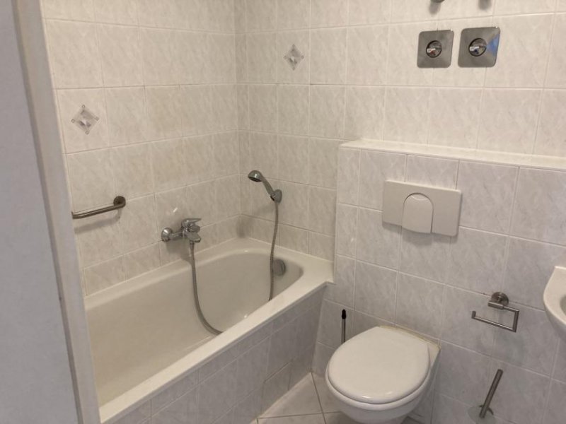 Zwickau Ab 1.11.! Gemütliche 2-Zimmerwohnung mit zwei Dachterrassen in Marienthal! Wohnung mieten