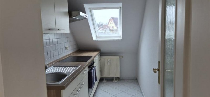 Zwickau Ab 1.2.26! 2-Raumwohnung in Marienthal mit tollem Blick ins Erzgebirge, Laminat, Balkon und Stellplatz! Wohnung mieten