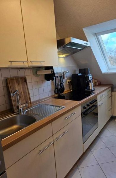 Zwickau Ab 1.2.26! 2-Raumwohnung in Marienthal mit tollem Blick ins Erzgebirge, Laminat, Balkon und Stellplatz! Wohnung mieten