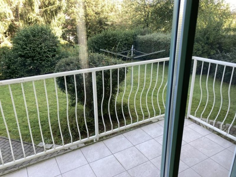 Zwickau Ab 1.2.26! Zwickau Marienthal Nähe HBK - 2-Raumwohnung mit Einbauküche, Stellplatz und Balkon! Wohnung mieten