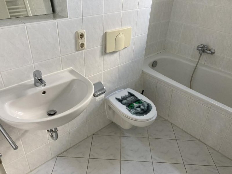 Zwickau Ab 1.4.26! Attraktive 2-Raumwohnung mit Balkon in Marienthal! Nähe Krankenhaus! Wohnung mieten