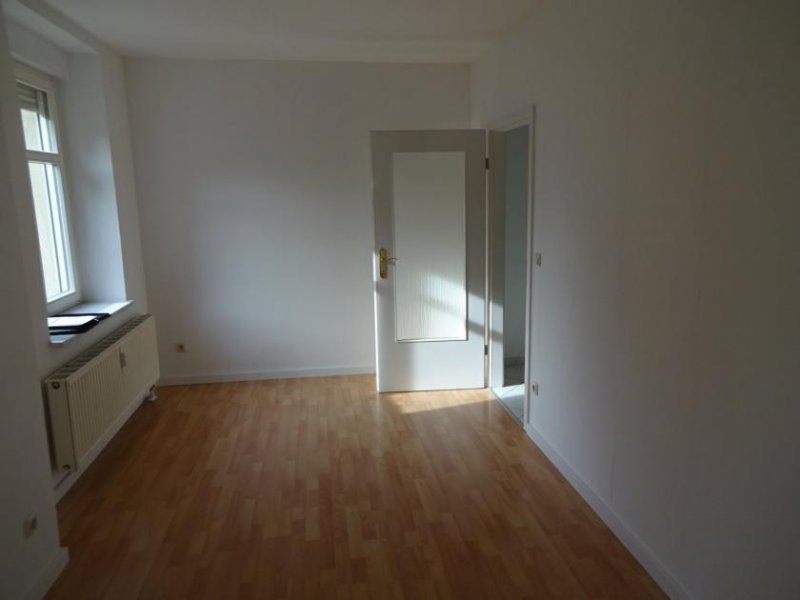 Zwickau Ab 1.6.26! Helle 2-Raumwohnung mit Stellplatz Nähe HBK! Wohnung mieten