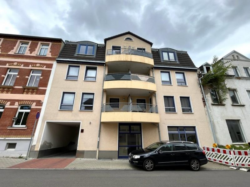 Zwickau Ab 1.9.26! Helle 2-Raumwohnung mit Loggia & EBK in Marienthal! Wohnung mieten