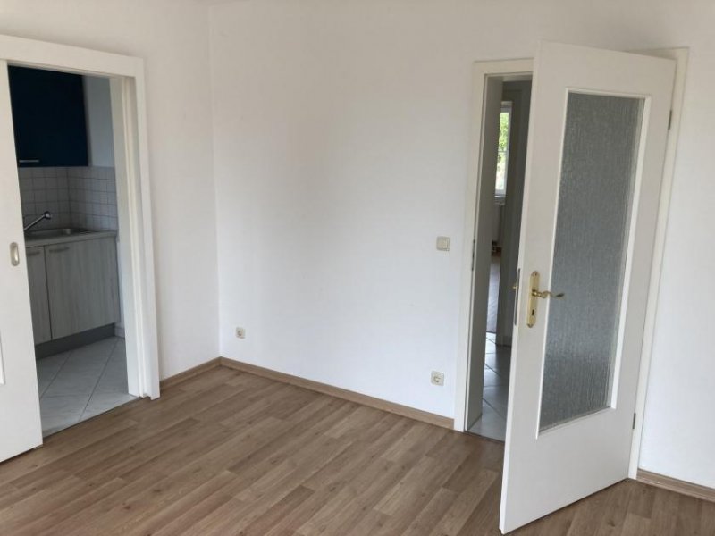 Zwickau Ab 1.9.26! Helle 2-Raumwohnung mit Balkon u. EBK zur Ablöse in Marienthal nähe HBK! Wohnung mieten
