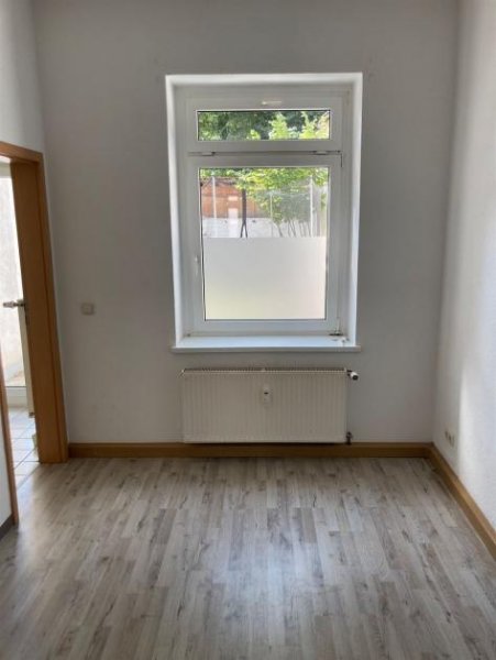 Zwickau Großzügige 2-Zimmer mit Laminat, Dusche und Terrasse in ruhiger Lage! Wohnung mieten