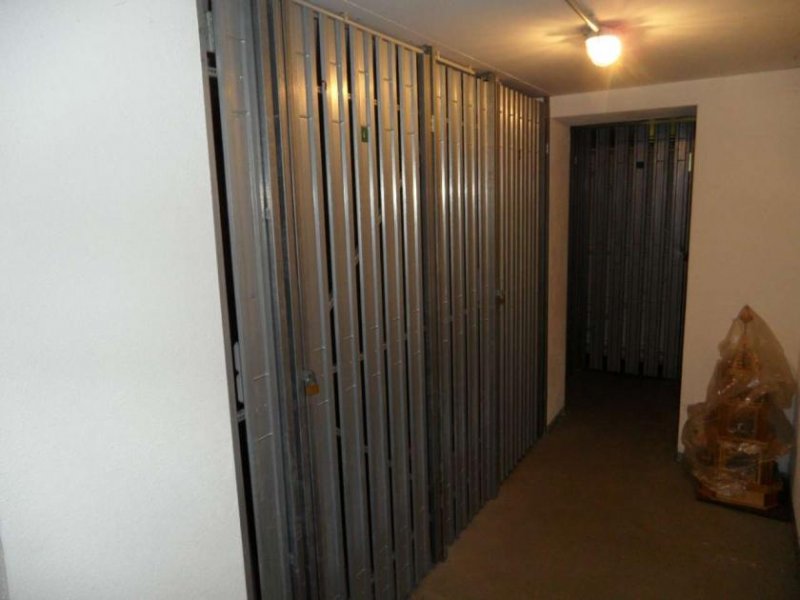 Zwickau Gut geschnittene 2-Raumwohnung mit Balkon, in Marienthal nähe Krankenhaus! Wohnung mieten