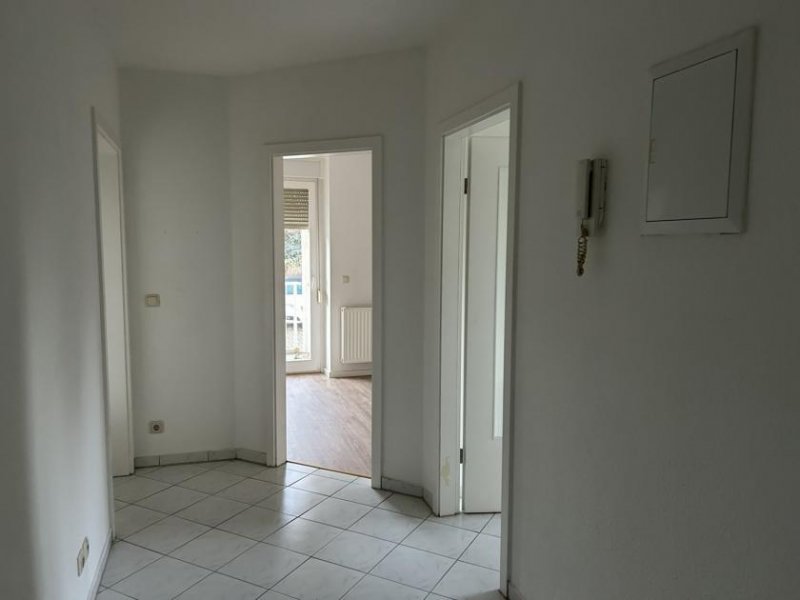 Zwickau Gut geschnittene 2-Raumwohnung mit Balkon, in Marienthal nähe Krankenhaus! Wohnung mieten