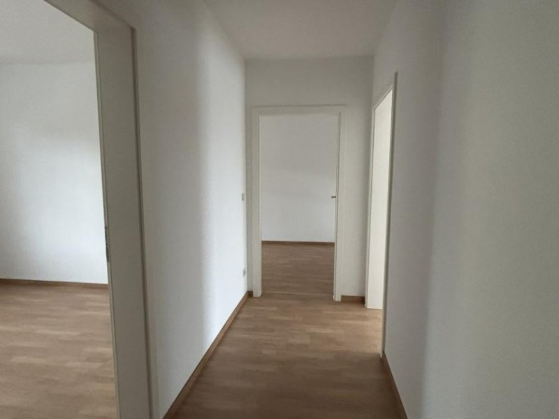 Zwickau Schöne 3-Raum Whg. mit Balkon in Marienthal nähe HBK! Wohnung mieten
