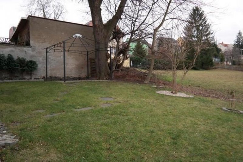 Zwickau Gemütliche 2-Zimmer mit Laminat und Wannenbad mit Fenster in ruhiger Lage! Wohnung mieten