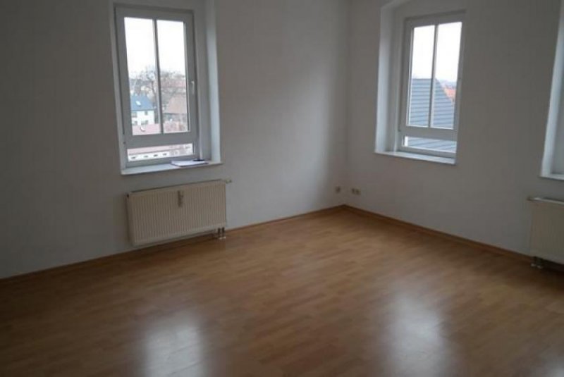 Zwickau Gemütliche 2-Zimmer mit Laminat und Wannenbad mit Fenster in ruhiger Lage! Wohnung mieten