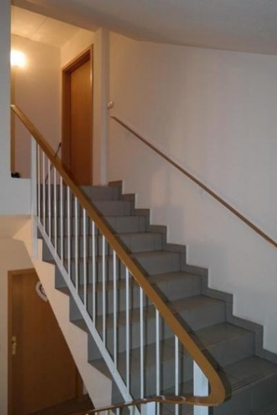 Zwickau Gemütliche DG 1-Zimmer mit Laminat in ruhiger Lage! Wohnung mieten