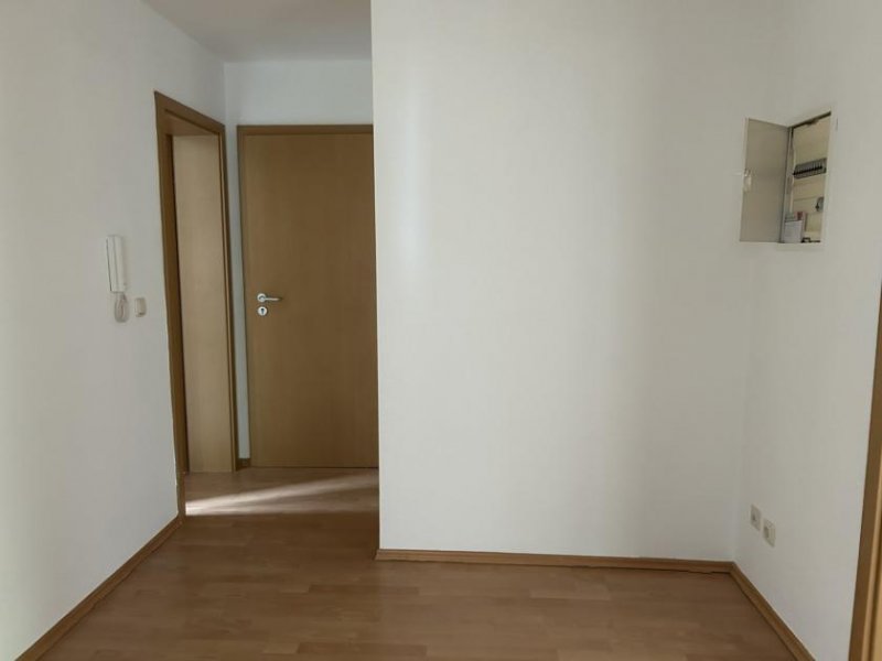 Zwickau Ab 1.7.! Helle 3-Raumwohnung mit zwei Balkonen und Stellpl. in Zwickau Wohnung mieten