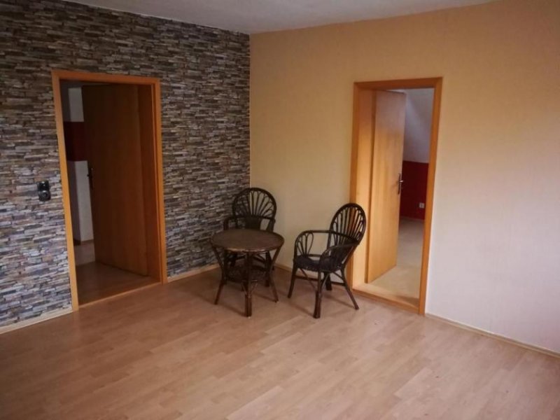 Reinsdorf Kleine 3 Raum Wohnung in Reinsdorf Wohnung mieten