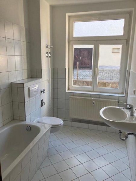 Falkenstein Günstige 2-Zimmer mit Laminat und Wannenbad in guter Lage! Wohnung mieten