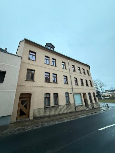 Meerane 2-Zimmer mit Laminat, Wanne, Dusche und sep. WC und in zentraler Lage! Wohnung mieten