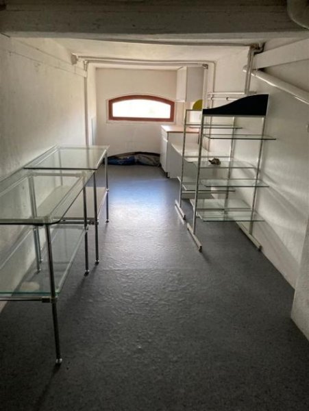 Meerane Gemütlicher Eckladen mit großen Fenstern, WC und Lagerfläche in zentraler Lage!!! Gewerbe mieten