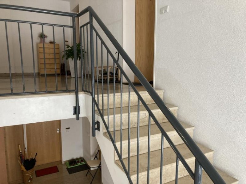 Werdau Ab 1.11.! Wohnen im Grünen - 2-Zimmer-Maisonette mit Loggia und Garage! Wohnung mieten