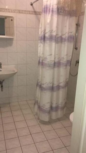 Werdau Gemütliche DG 2-Zimmer mit Aufzug und Stellplatz in Villa am Park! Wohnung mieten