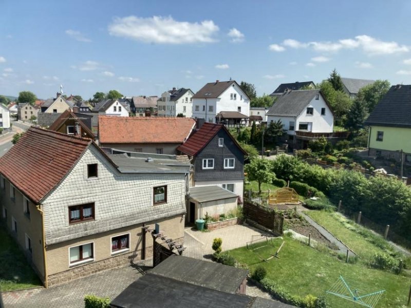 Fraureuth Ab 01.05.!Fraureuth; Schöne 3-Zimmer Dachgeschosswohnung mit Balkon! Wohnung mieten