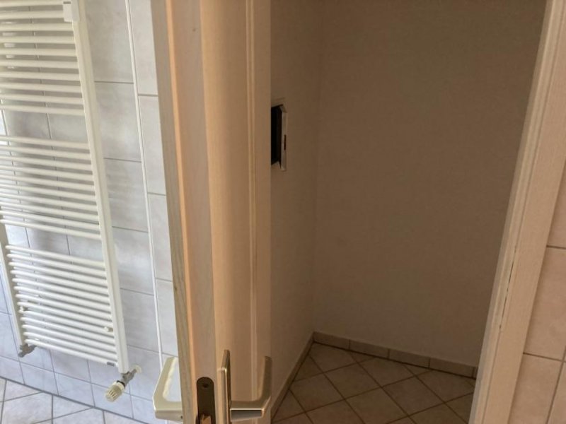 Fraureuth Fraureuth, schöne 3-Zimmer Dachgeschoßwohnung mit Balkon, Stellplatz optional Wohnung mieten