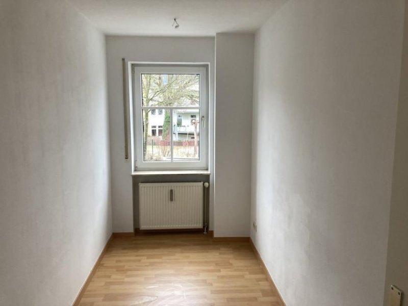 Plauen Schöne 1,5-Raum-Whg. mit Fahrstuhl, Balkon u. TG-Stpl. in zentrumsnaher Lage! Wohnung mieten