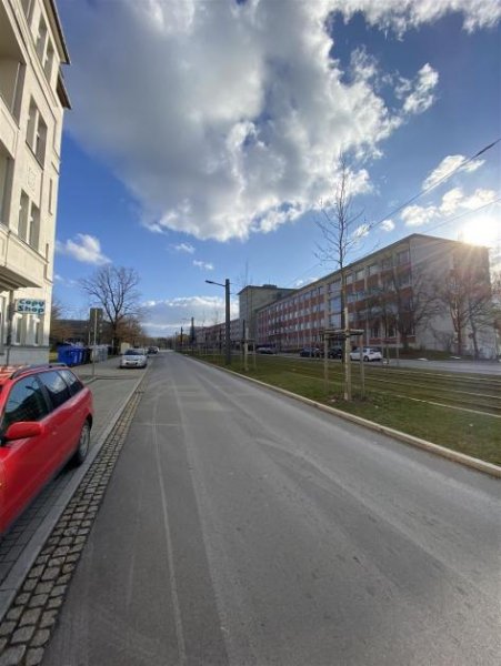 Chemnitz Großzügige 2-Zi. mit Wanne und Balkon in Uni und-Zentrumsnähe! Wohnung mieten