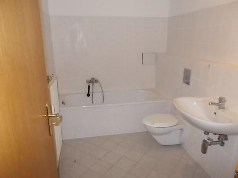 Chemnitz Großzügige 2-Zi.mit Wanne und Laminat im Zentrum! SP mgl. Wohnung mieten