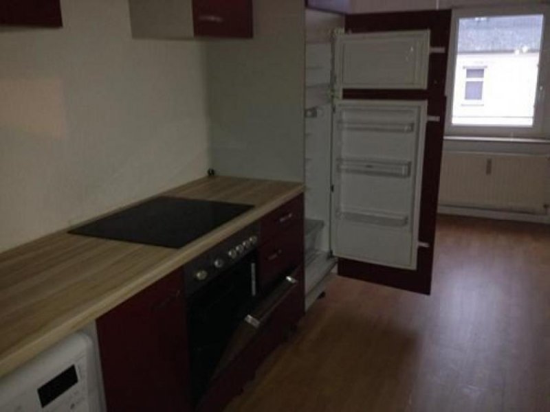 Chemnitz Großzügige 3-Zimmer mit Abstellraum, Laminat, Riesenküche, EBK und Wannenbad in uninaher Lage!! Wohnung mieten